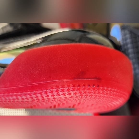 JORDAN MARS 270 'BRED'- SIZE 10- COLOR: BLK/ GYM RED - Picture 12 of 12